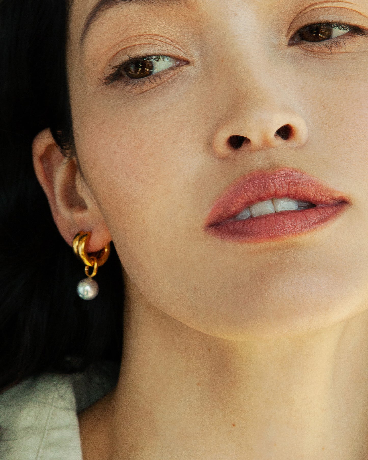 Mini Hoop Earrings & Blue Akoya Pearl Charm - MAPPERRI